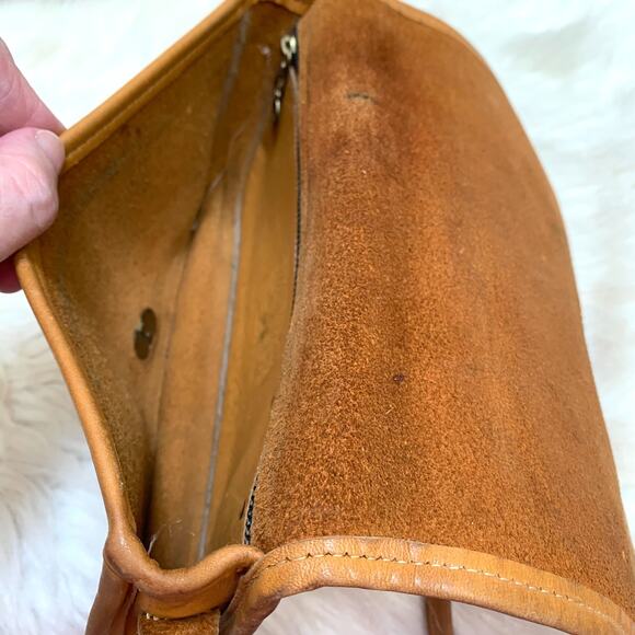 COACH Small USA Vintage Honey Brown Leather Turnlock XBody DINKY BAG #9375 - Picture 10 of 16